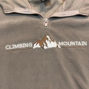 Men’s Medium Climbing Mountain Brown Sweater Shirt‎ 1/4 Zip Long Sleeve Graphic